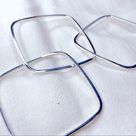 ❤️Seller’s Pick❤️ 3 in 1 Sliver Plated Square Bracelet - Picture 5 of 9